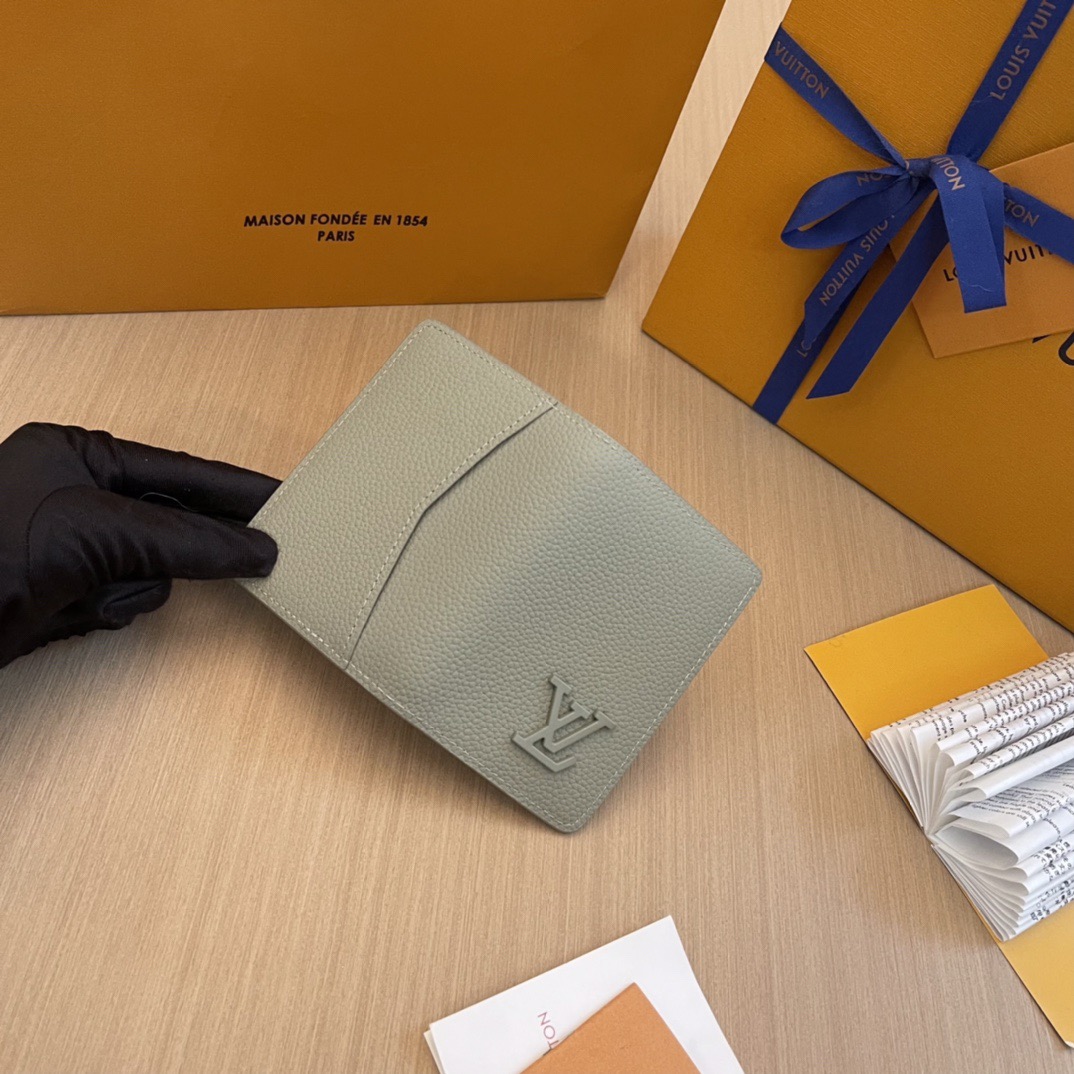 L*ouis V*uitton Top Bag