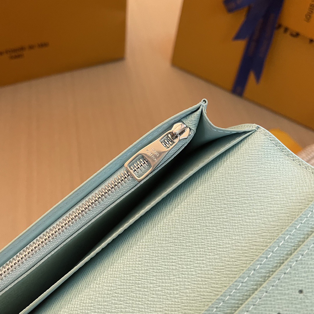 L*ouis V*uitton Top Bag