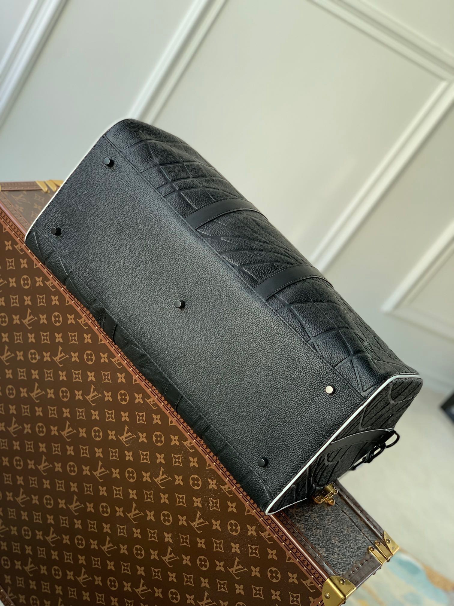 L*ouis V*uitton Top Bag