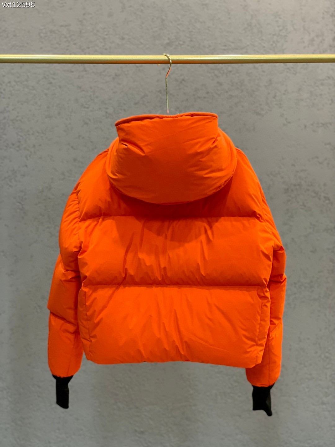 Women Jacket/Sweater Top Quality