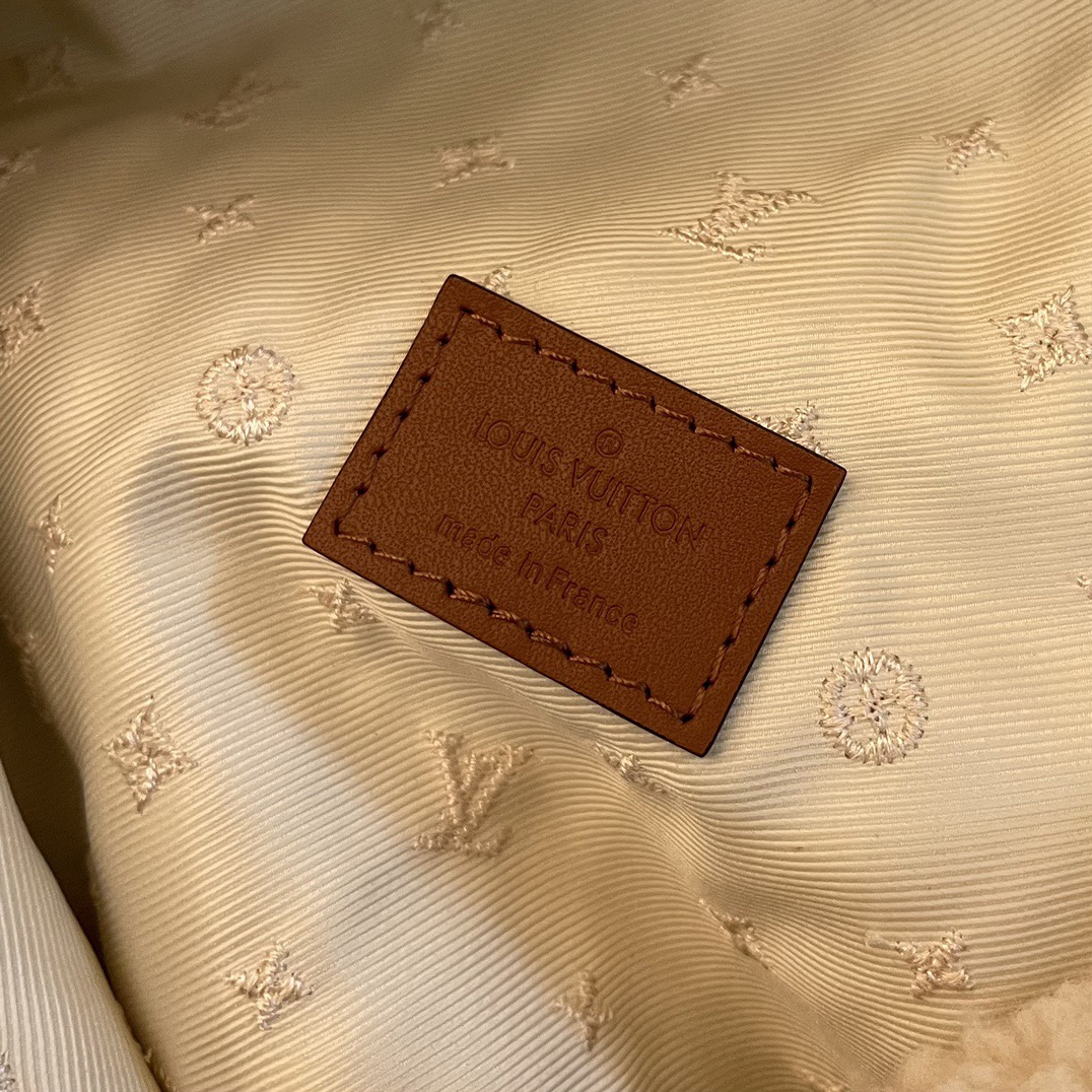 L*ouis V*uitton Top Bag