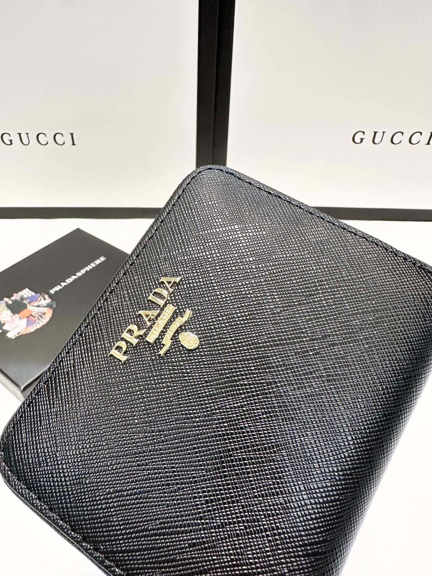 P*rada Bag Top Quality