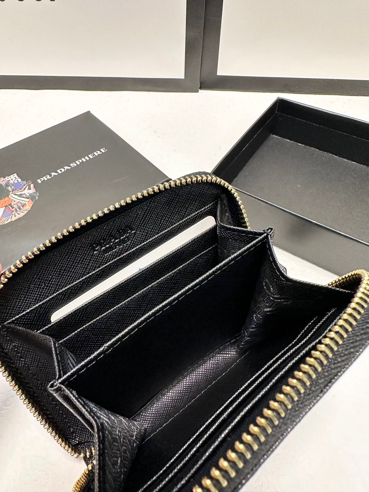 P*rada Bag Top Quality