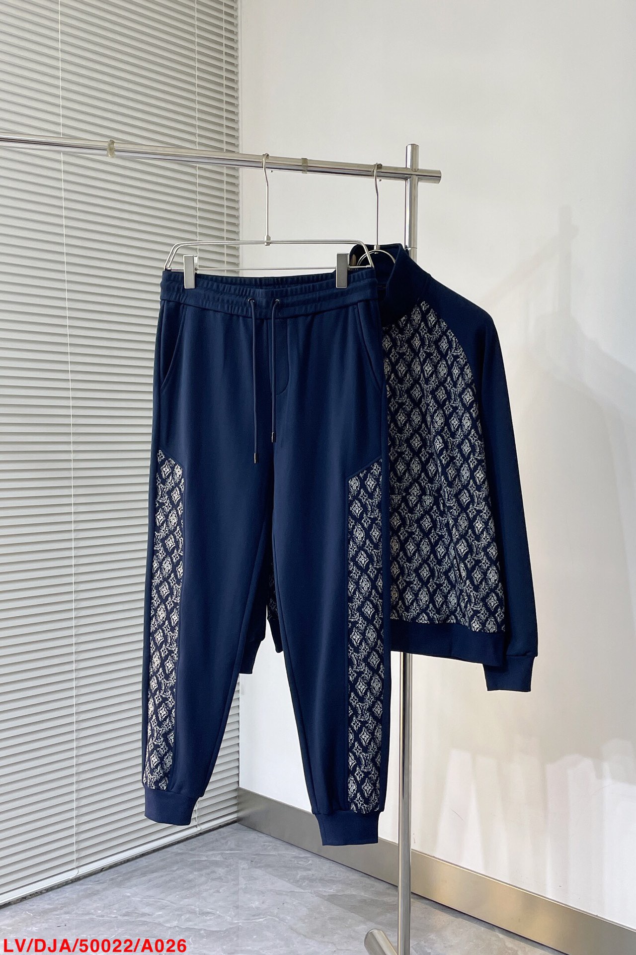 Men suits Top Quality