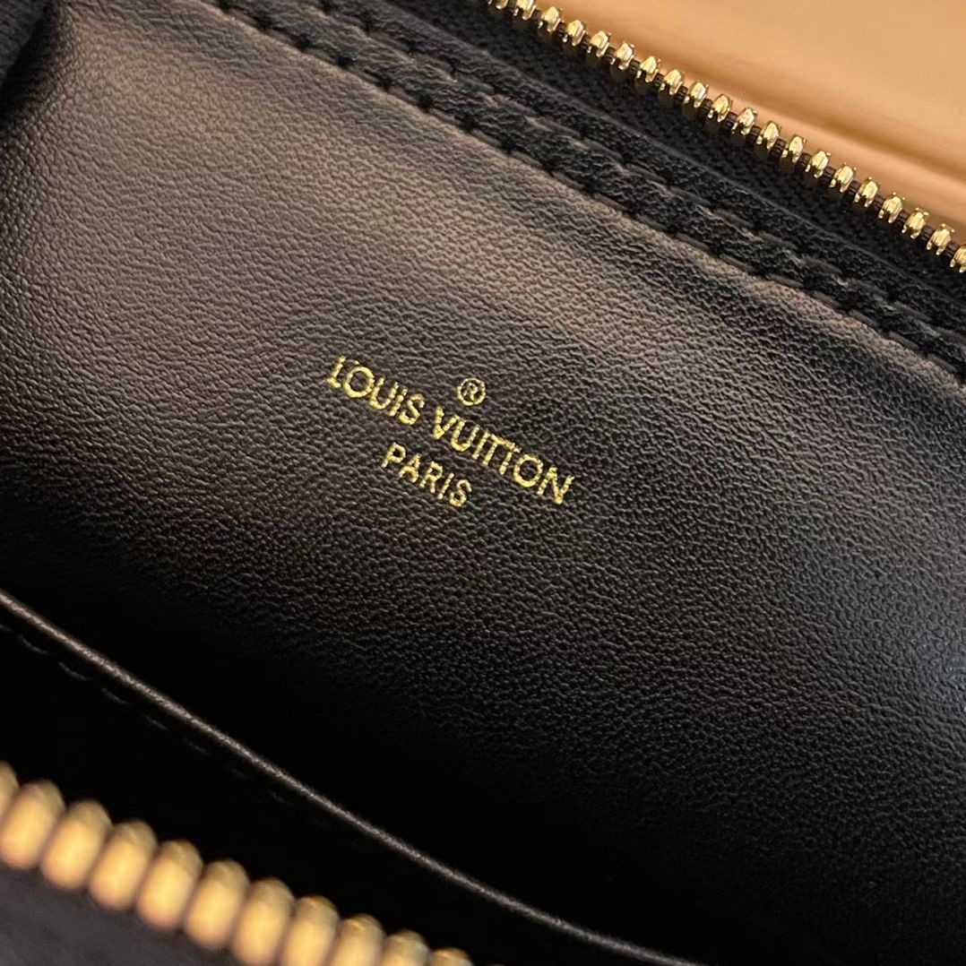 women L*ouis V*uitton Top Bag 23761