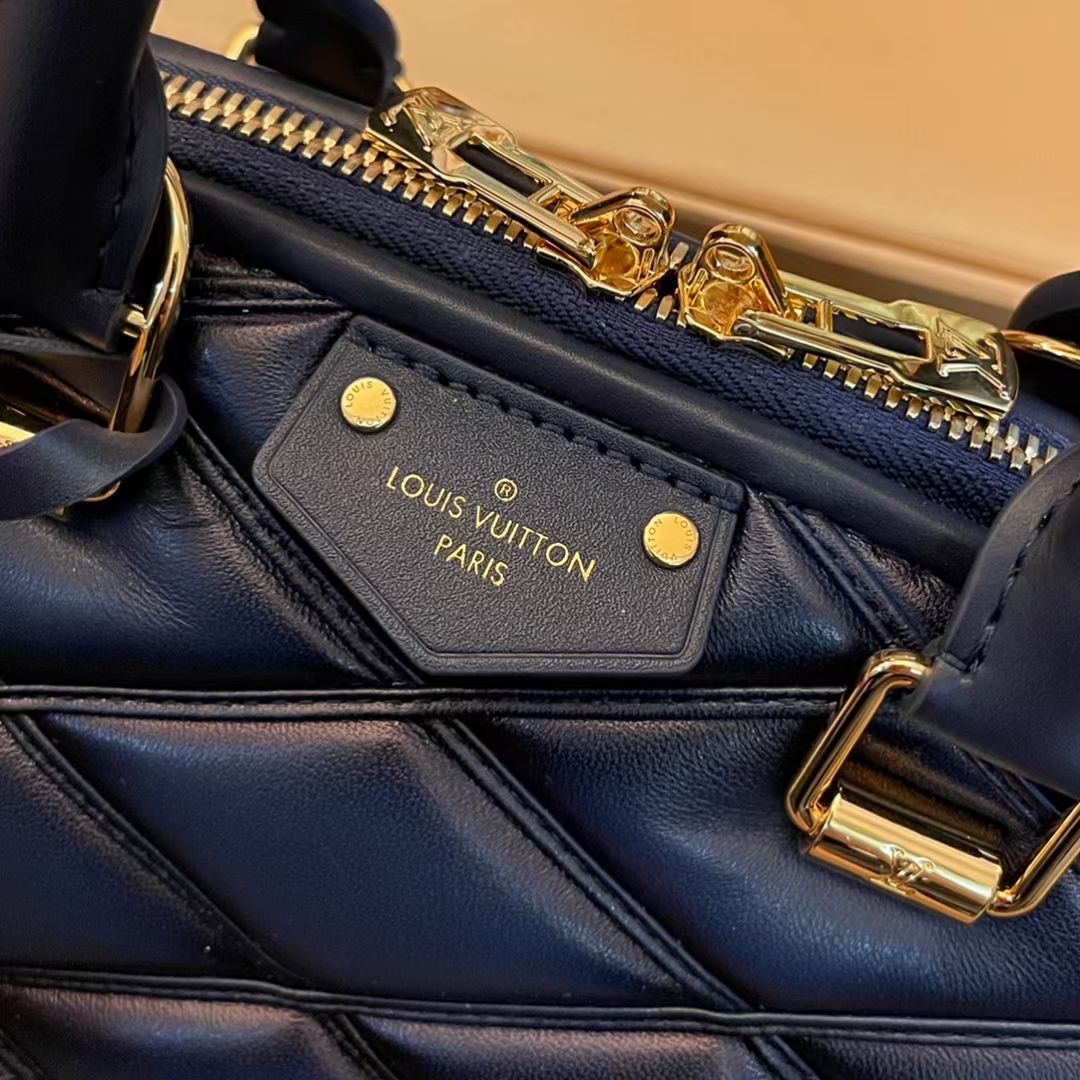 women L*ouis V*uitton Top Bag 23666