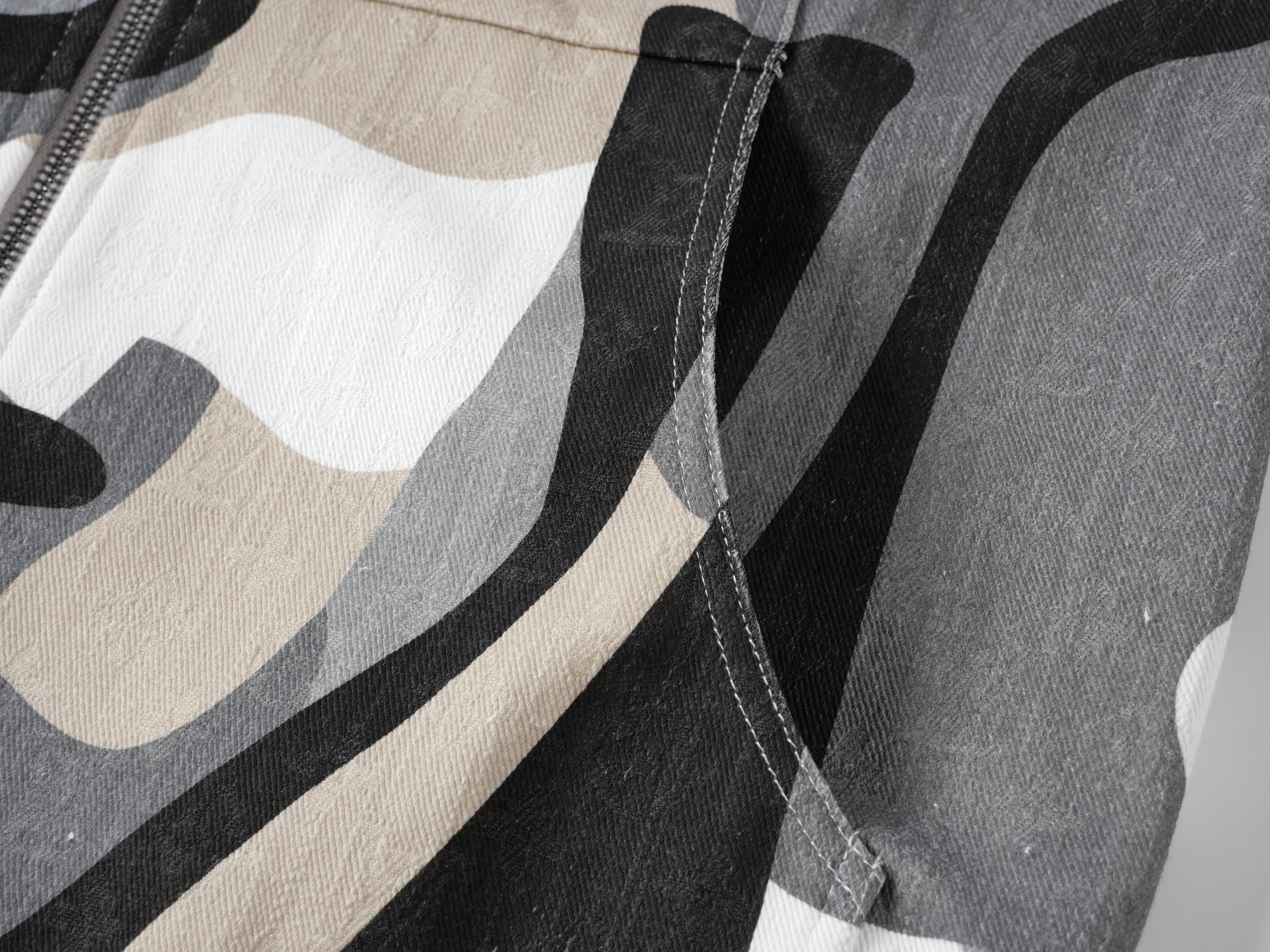 Men Jacket/Sweater Top Quality