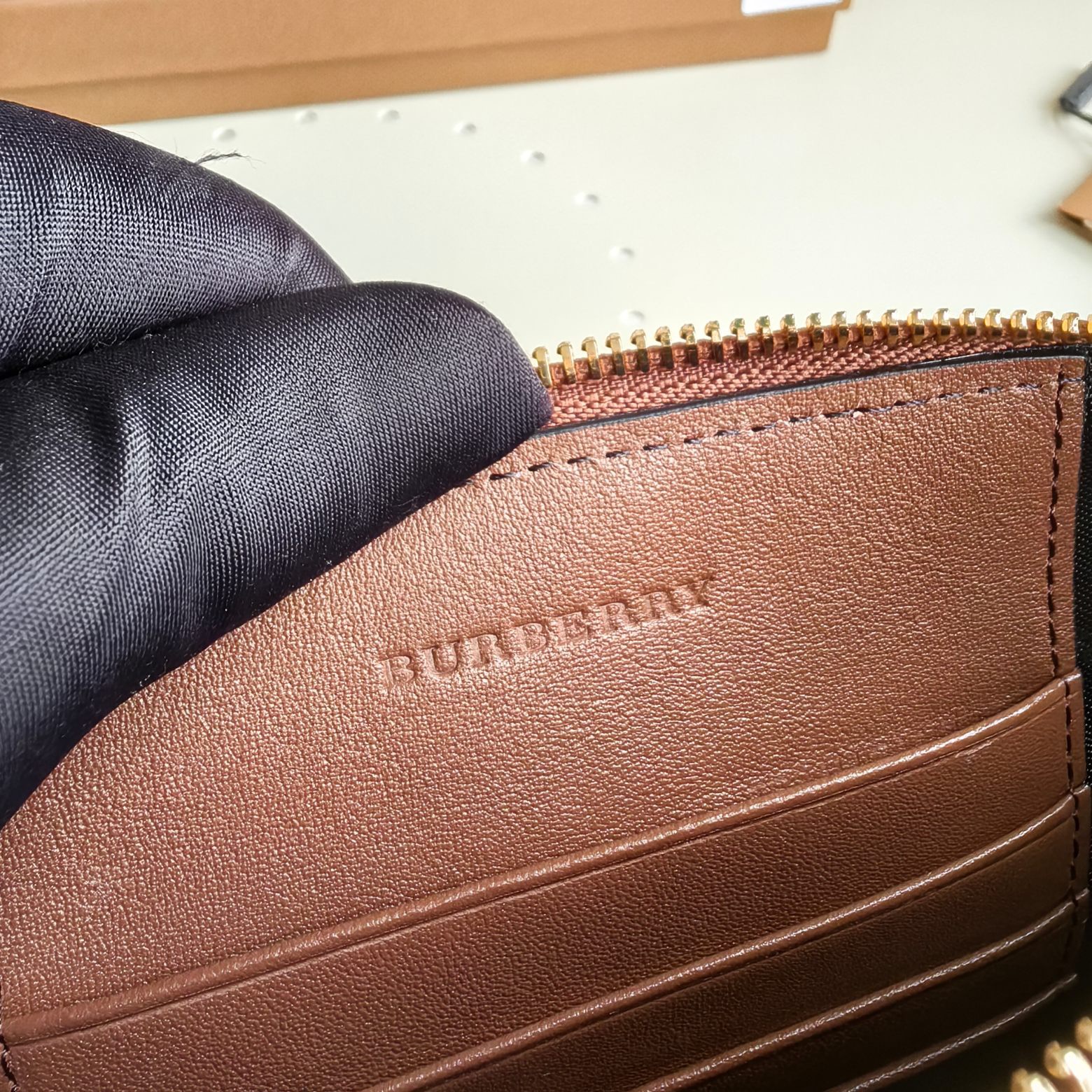 B*urberry Bag Top Quality