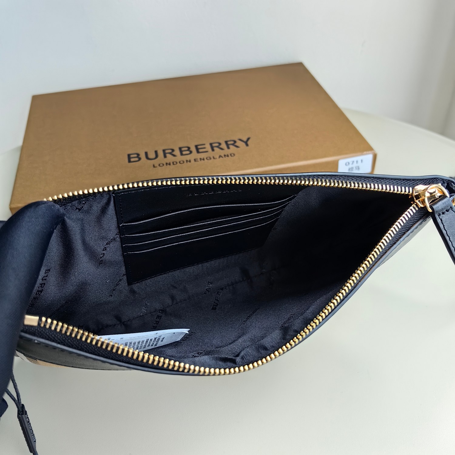 B*urberry Bag Top Quality