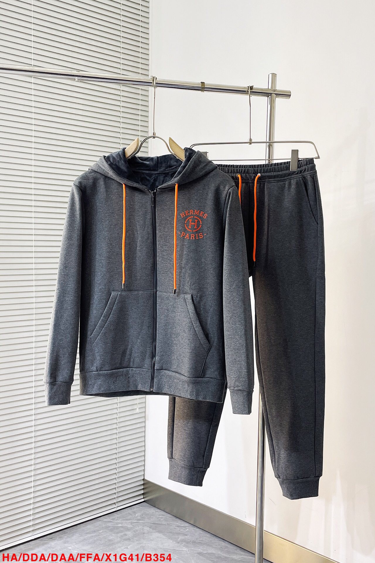 Men suits Top Quality