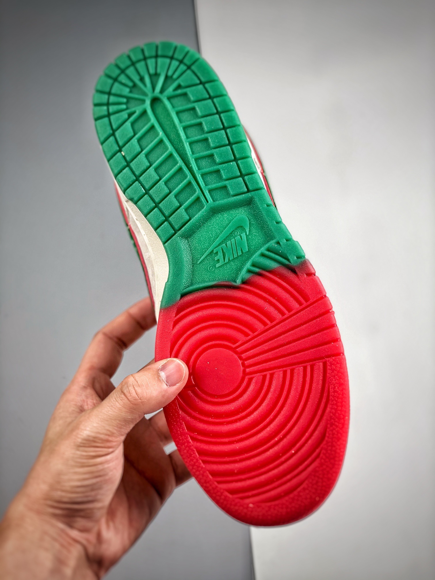 Men Women Nike SB Dunk Low