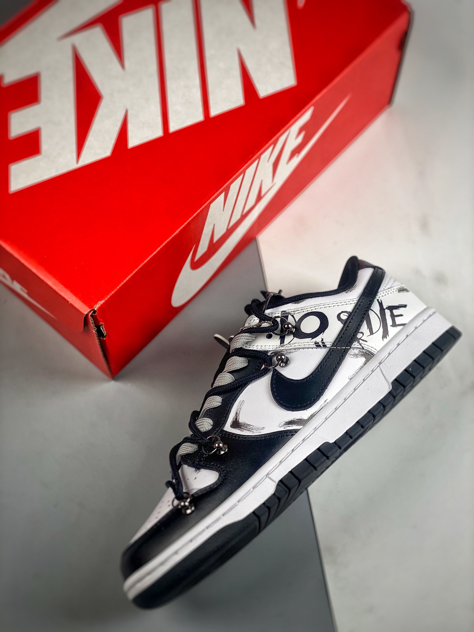 Men Women Nike SB Dunk Low