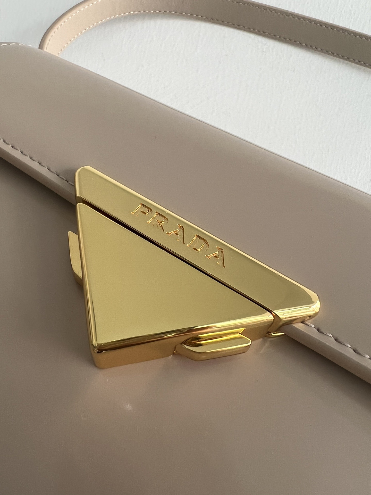 P*rada Bag Top Quality