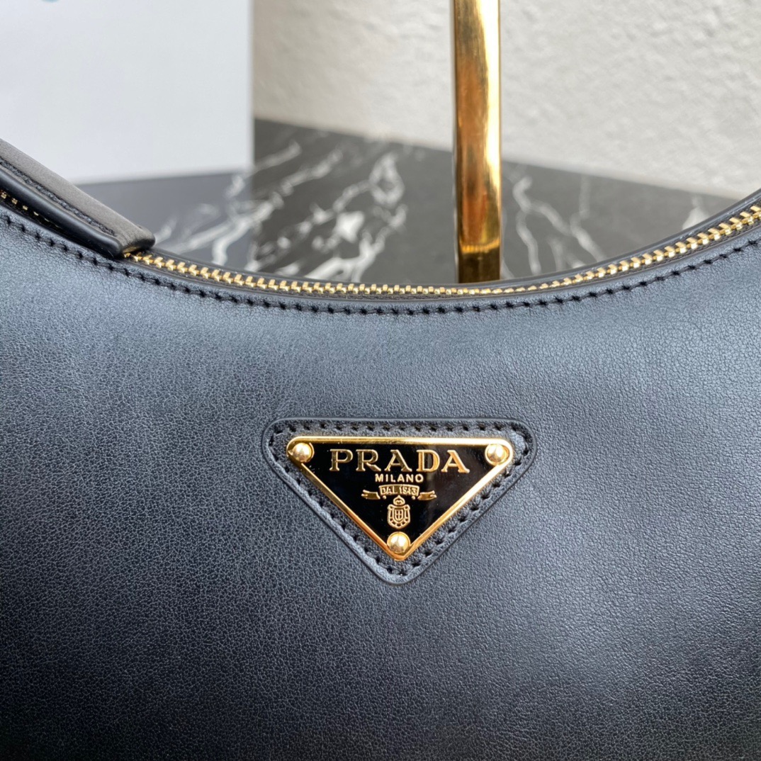 P*rada Bag Top Quality