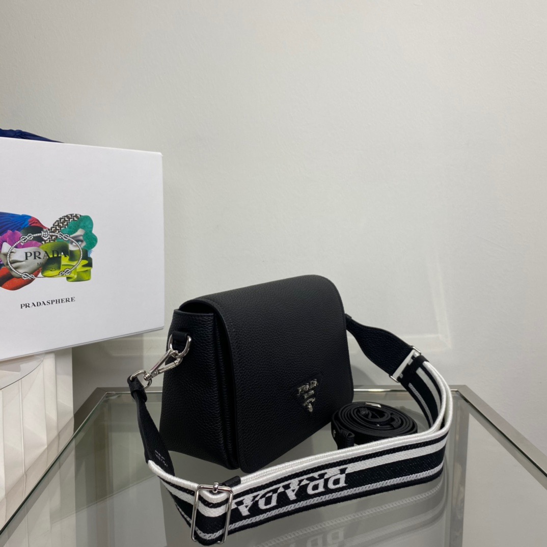 P*rada Bag Top Quality