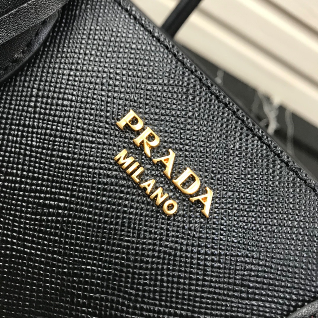 P*rada Bag Top Quality