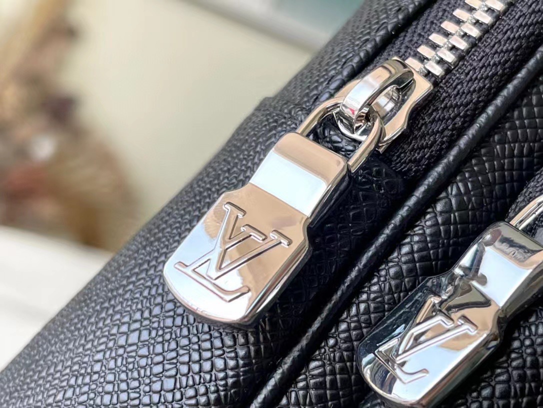 L*ouis V*uitton Top Bag