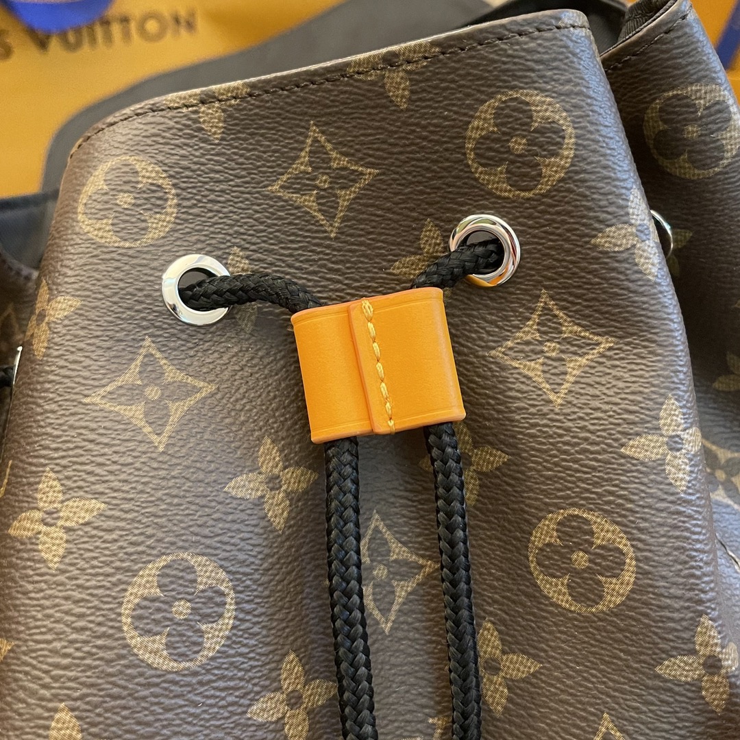 L*ouis V*uitton Top Bag
