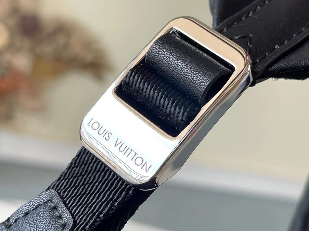 L*ouis V*uitton Top Bag