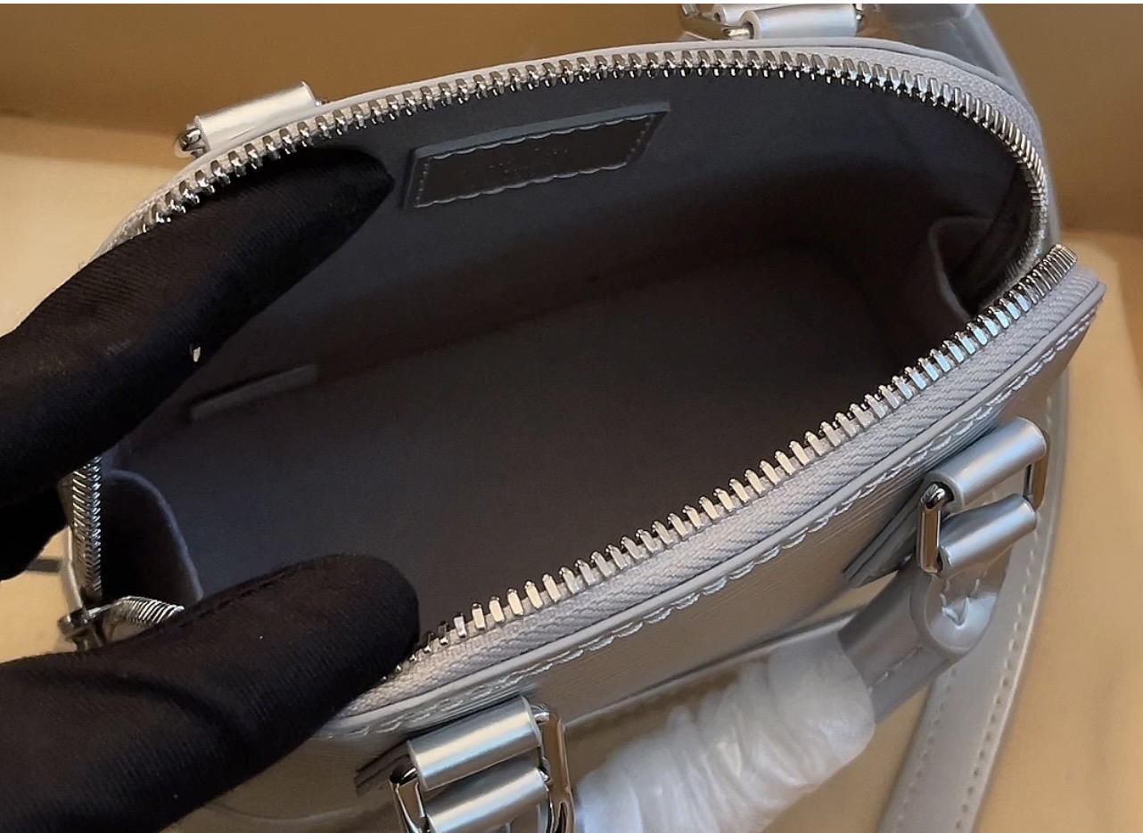 L*ouis V*uitton Top Bag