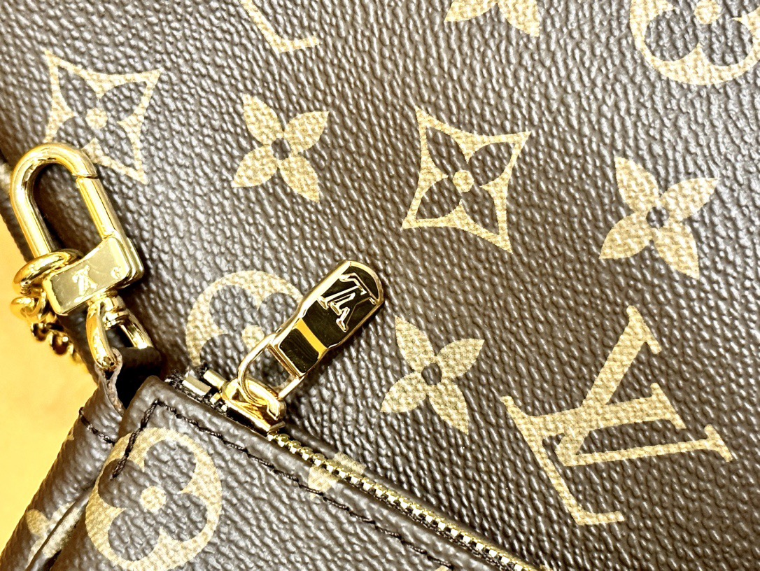 L*ouis V*uitton Top Bag