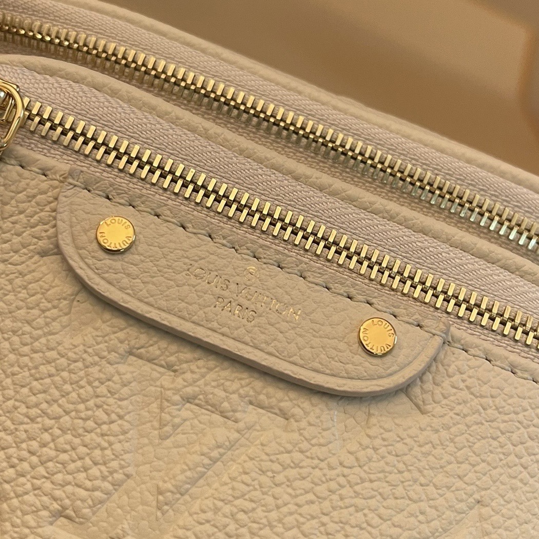 L*ouis V*uitton Top Bag