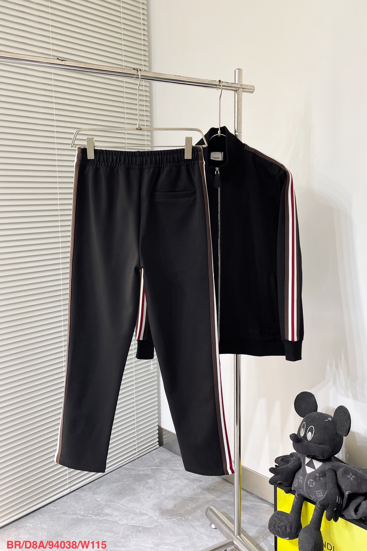 Men suits Top Quality