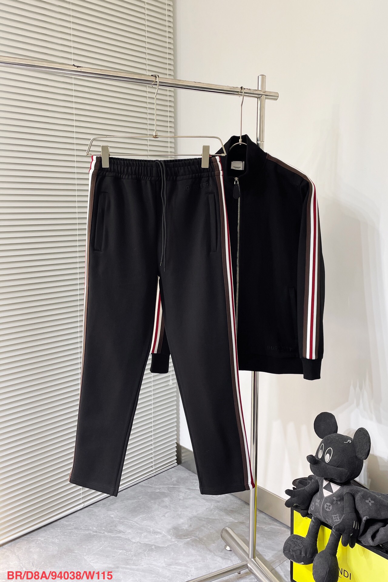 Men suits Top Quality