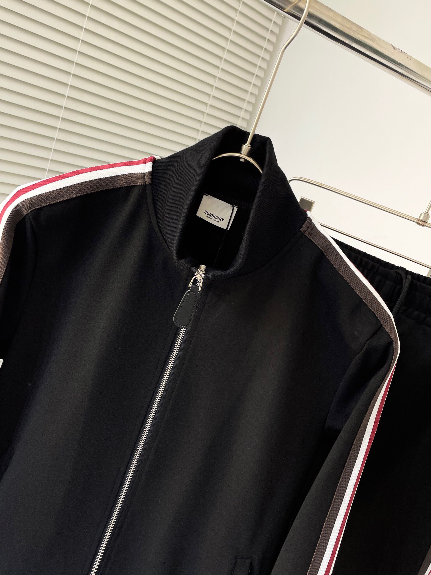 Men suits Top Quality