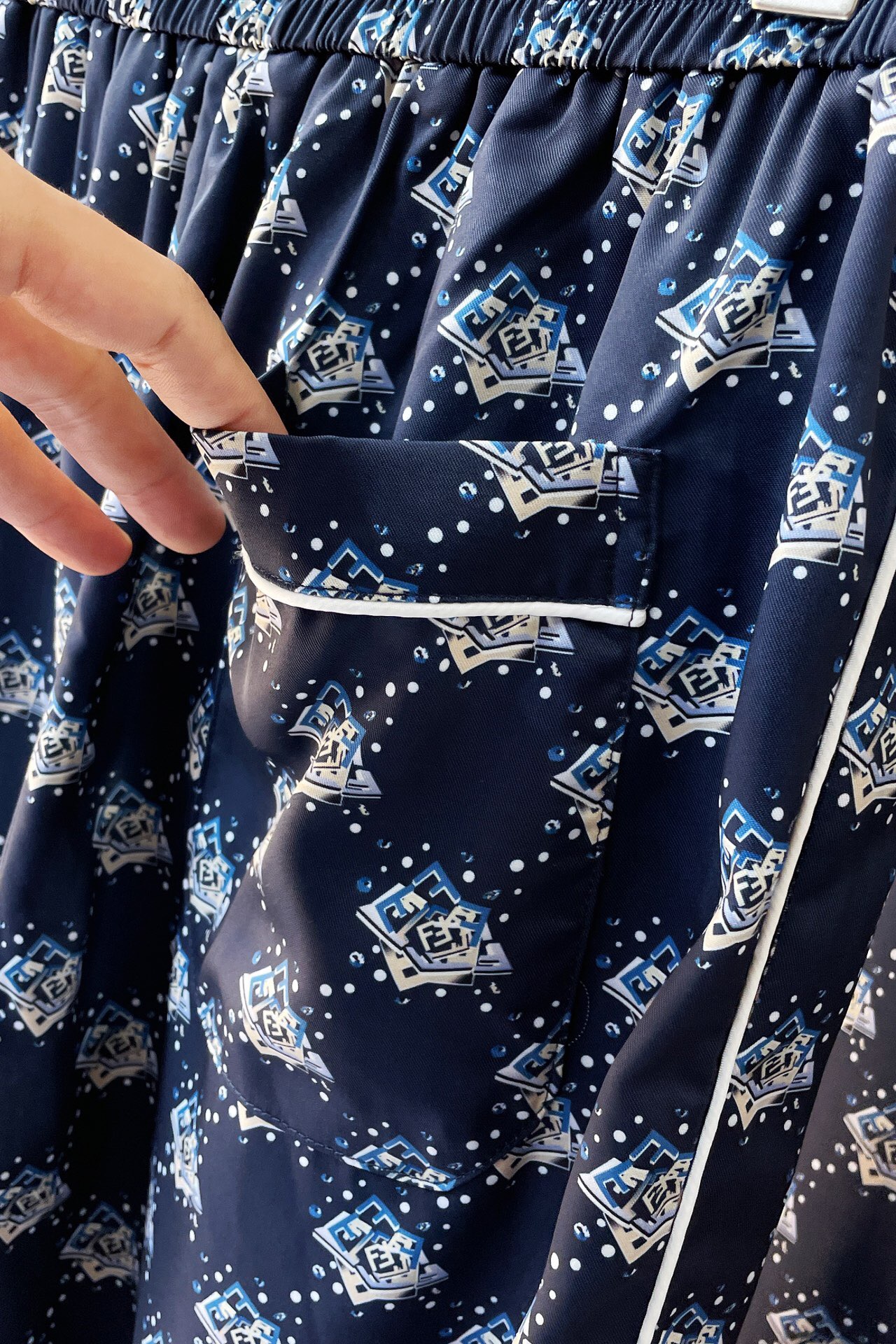 Men suits Top Quality