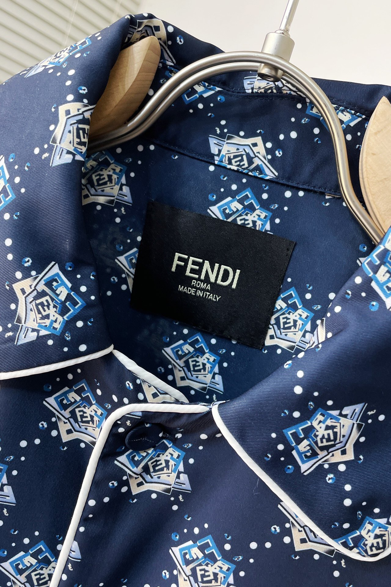 Men suits Top Quality