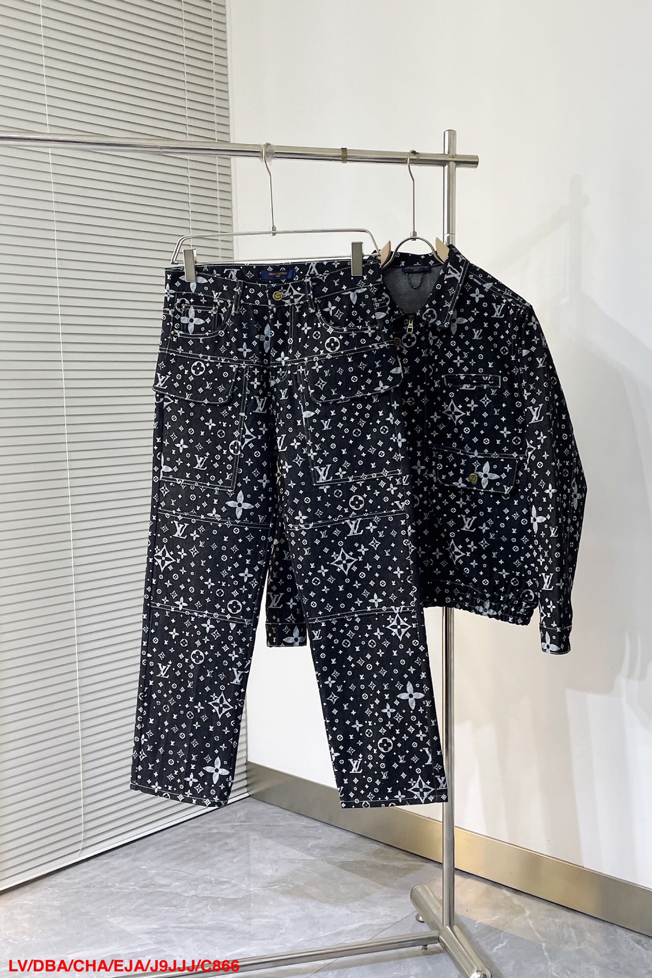 Men suits Top Quality