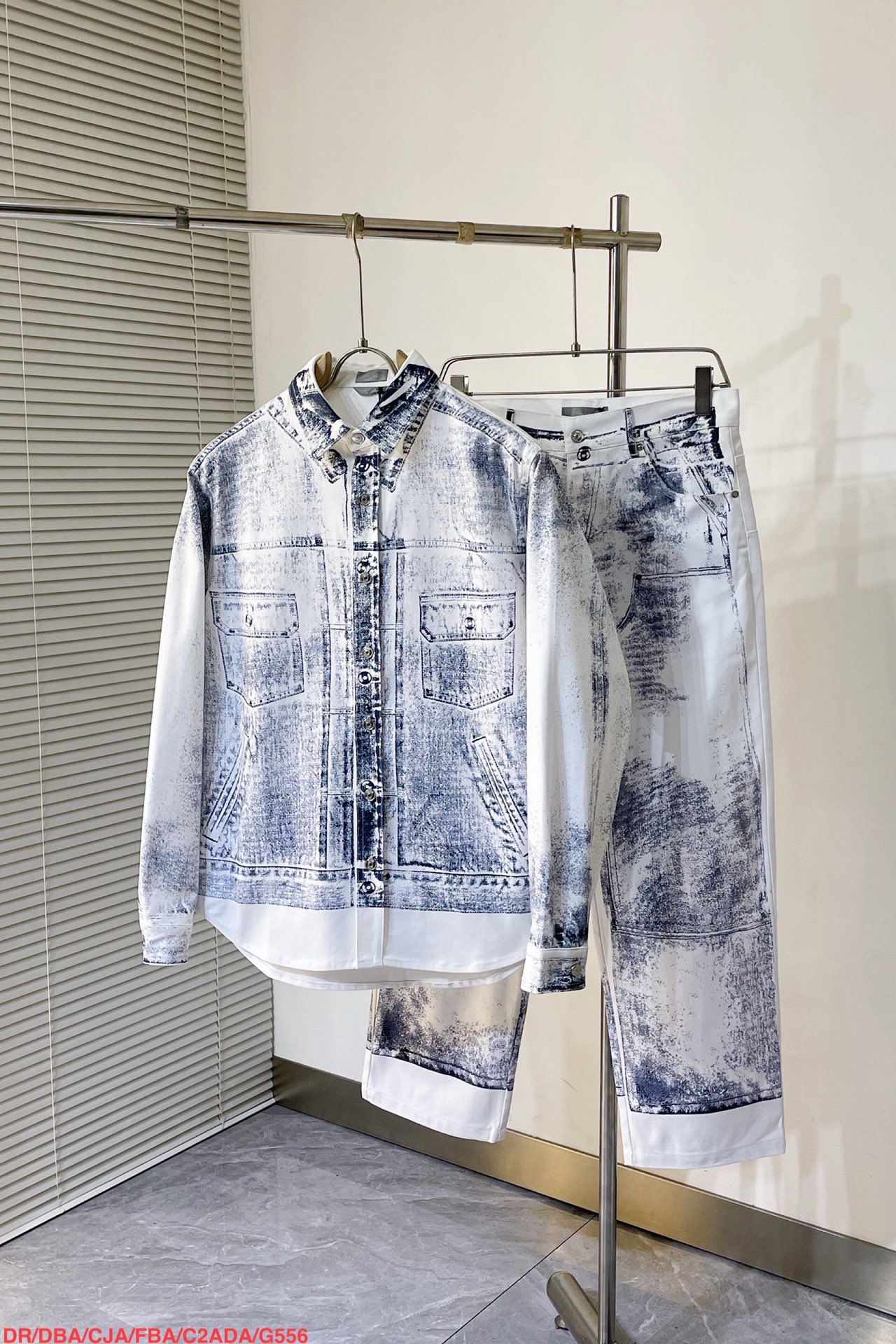 Men suits Top Quality