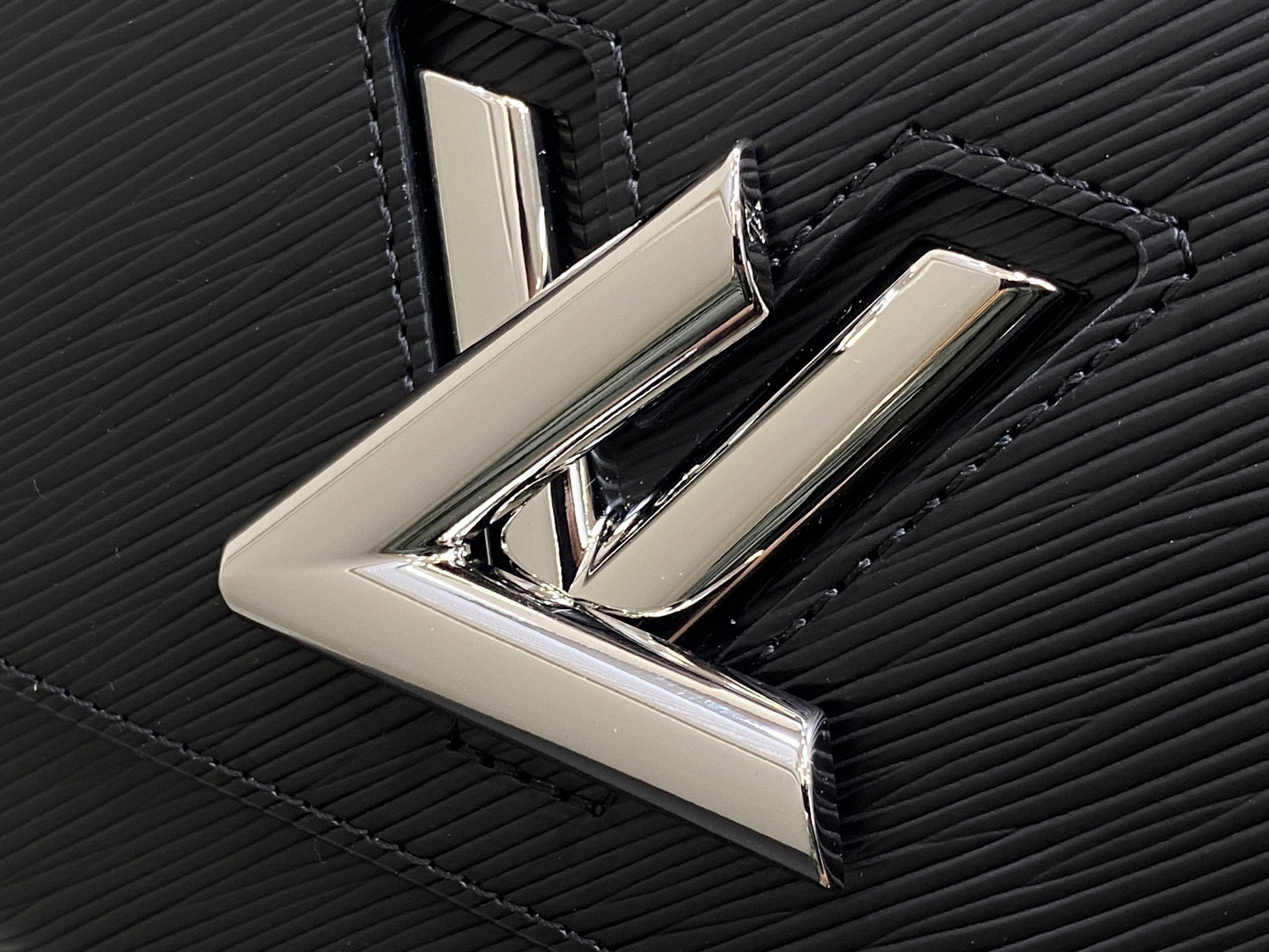 L*ouis V*uitton Top Bag