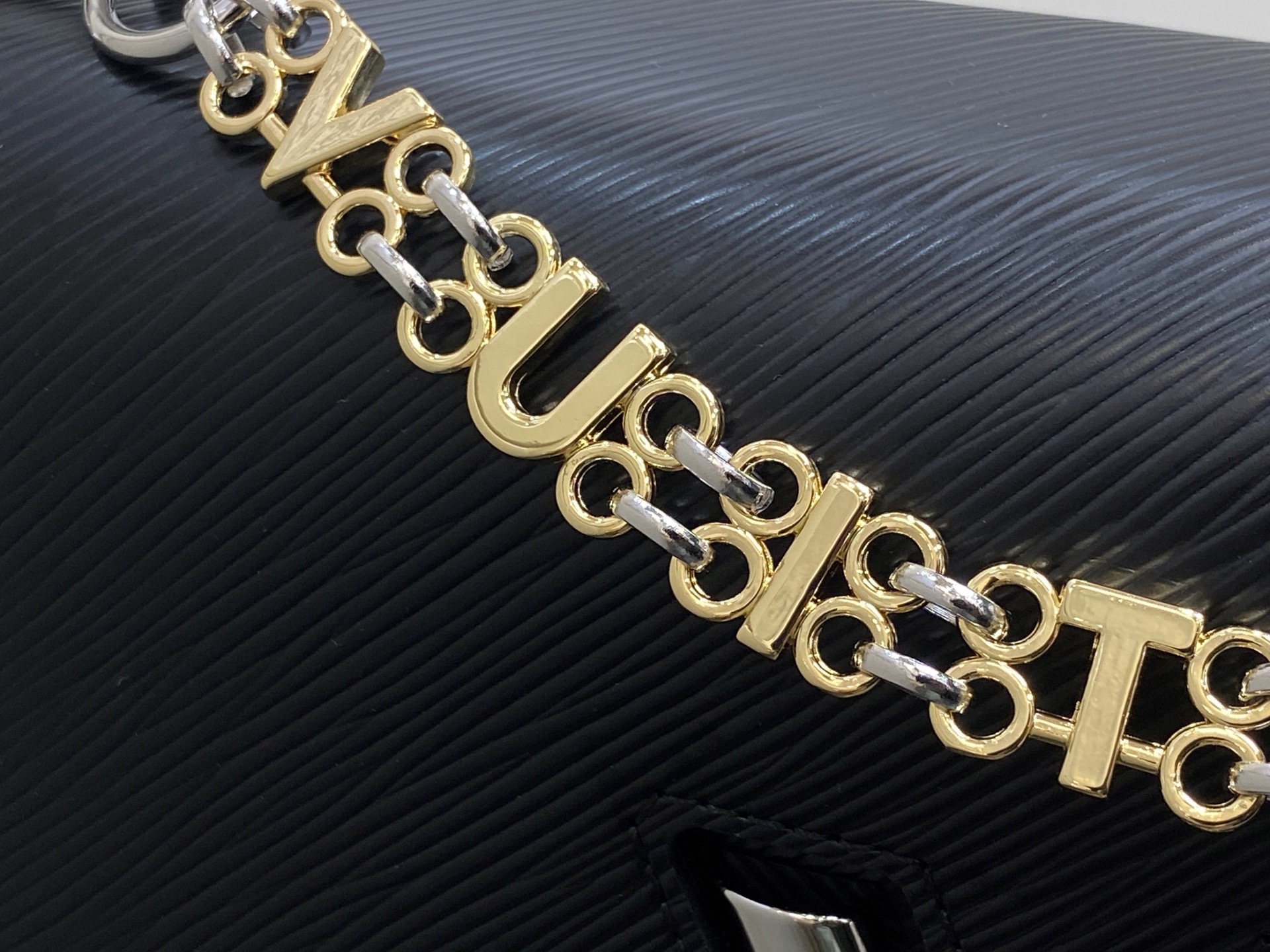 L*ouis V*uitton Top Bag