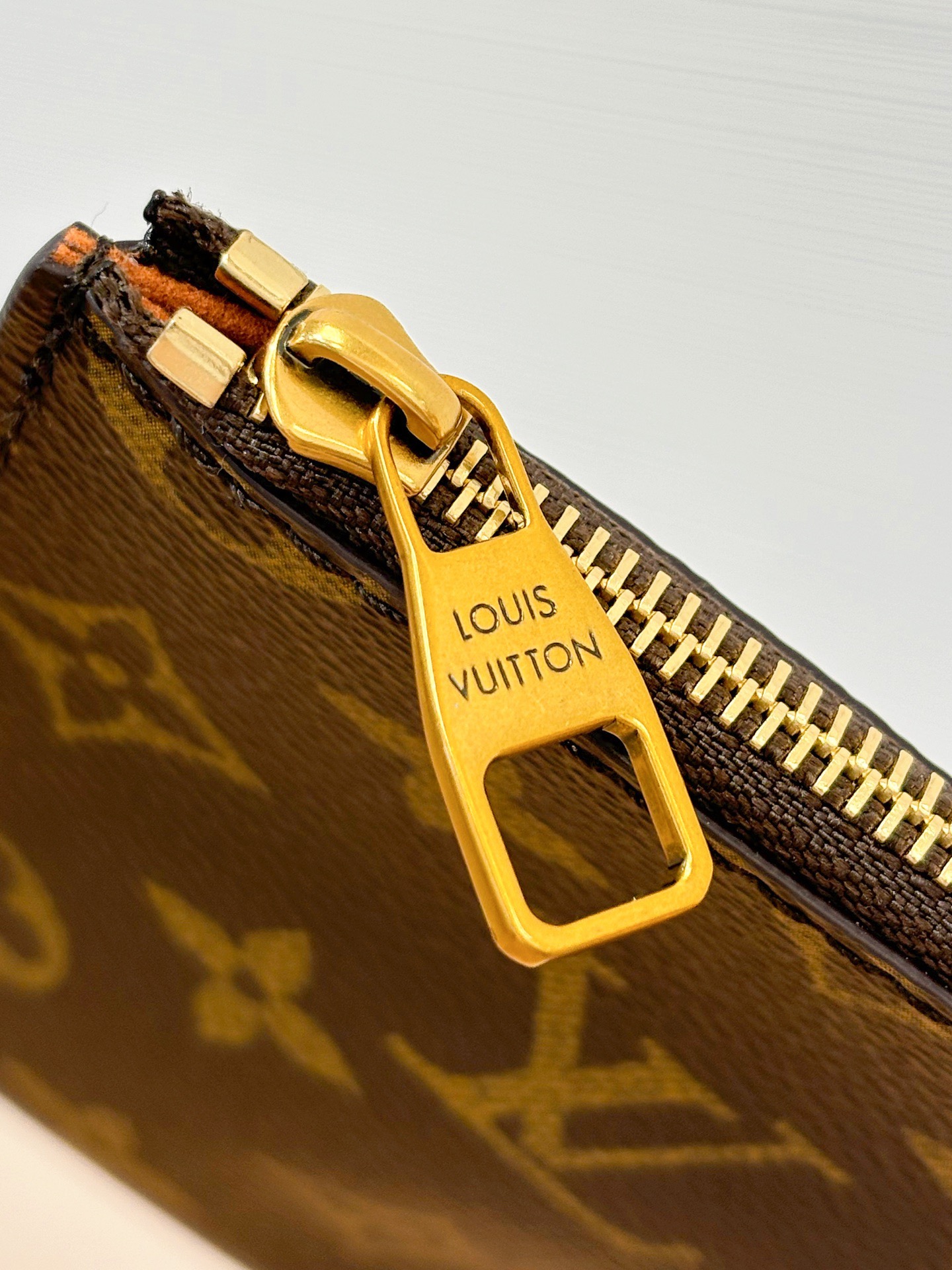 L*ouis V*uitton Top Bag