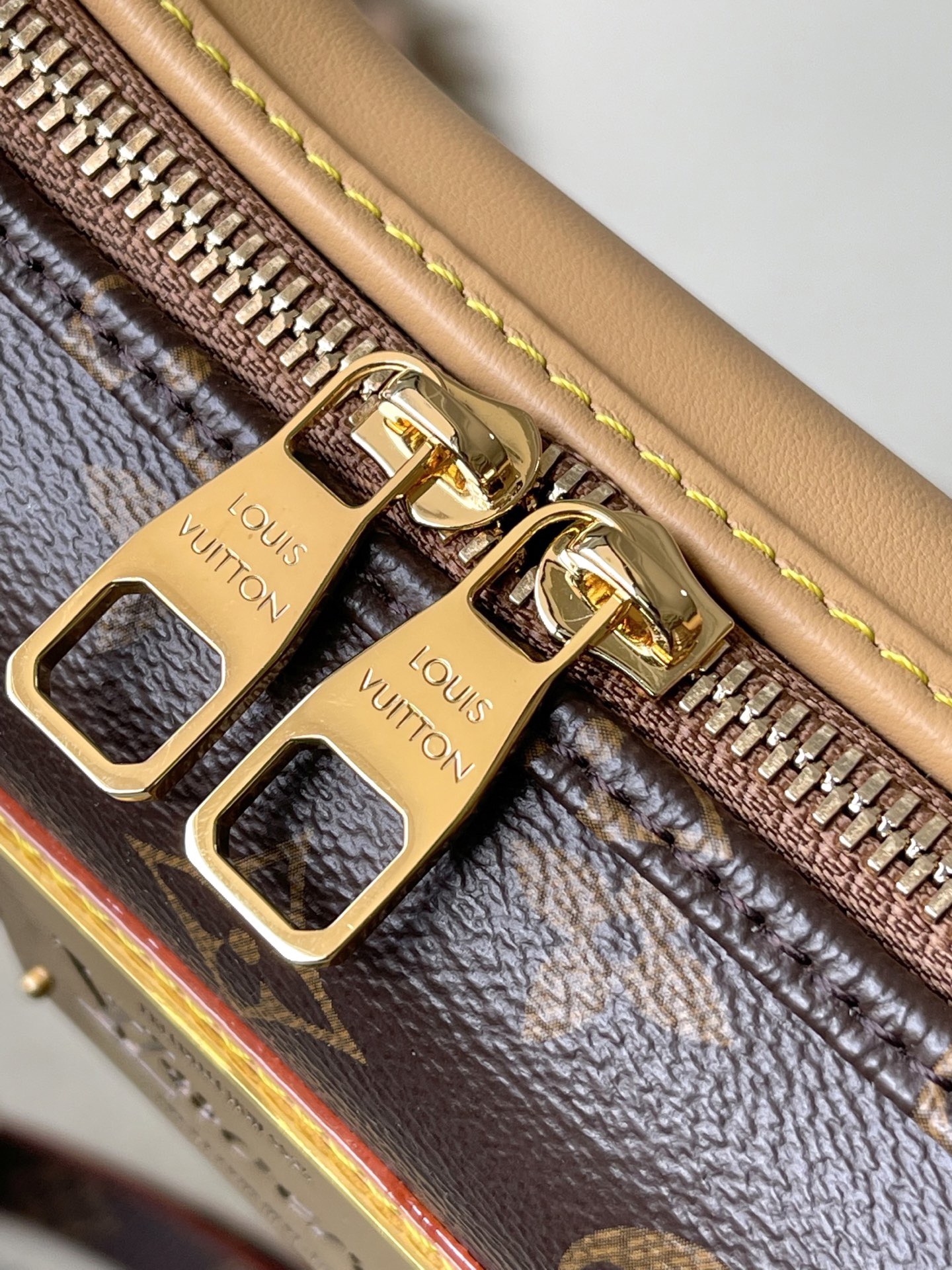 L*ouis V*uitton Top Bag