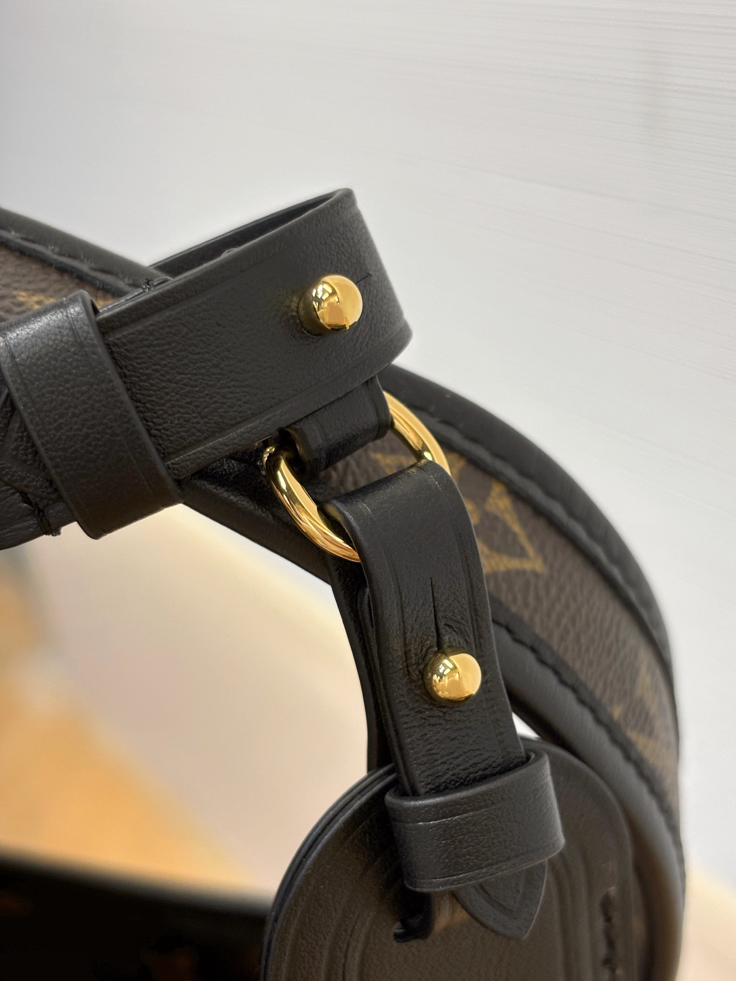 L*ouis V*uitton Top Bag