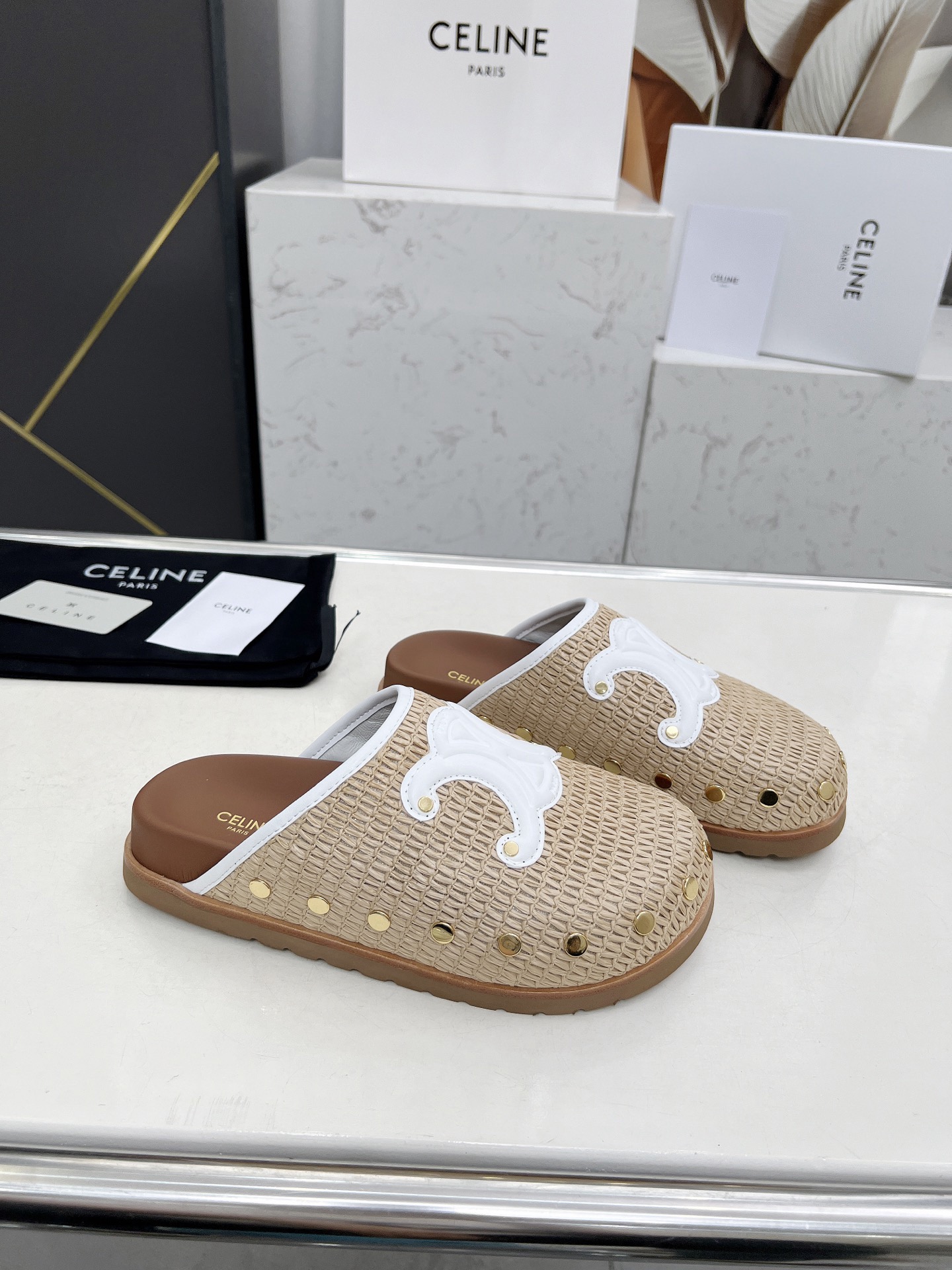 Women Top Quality C*eline shoes