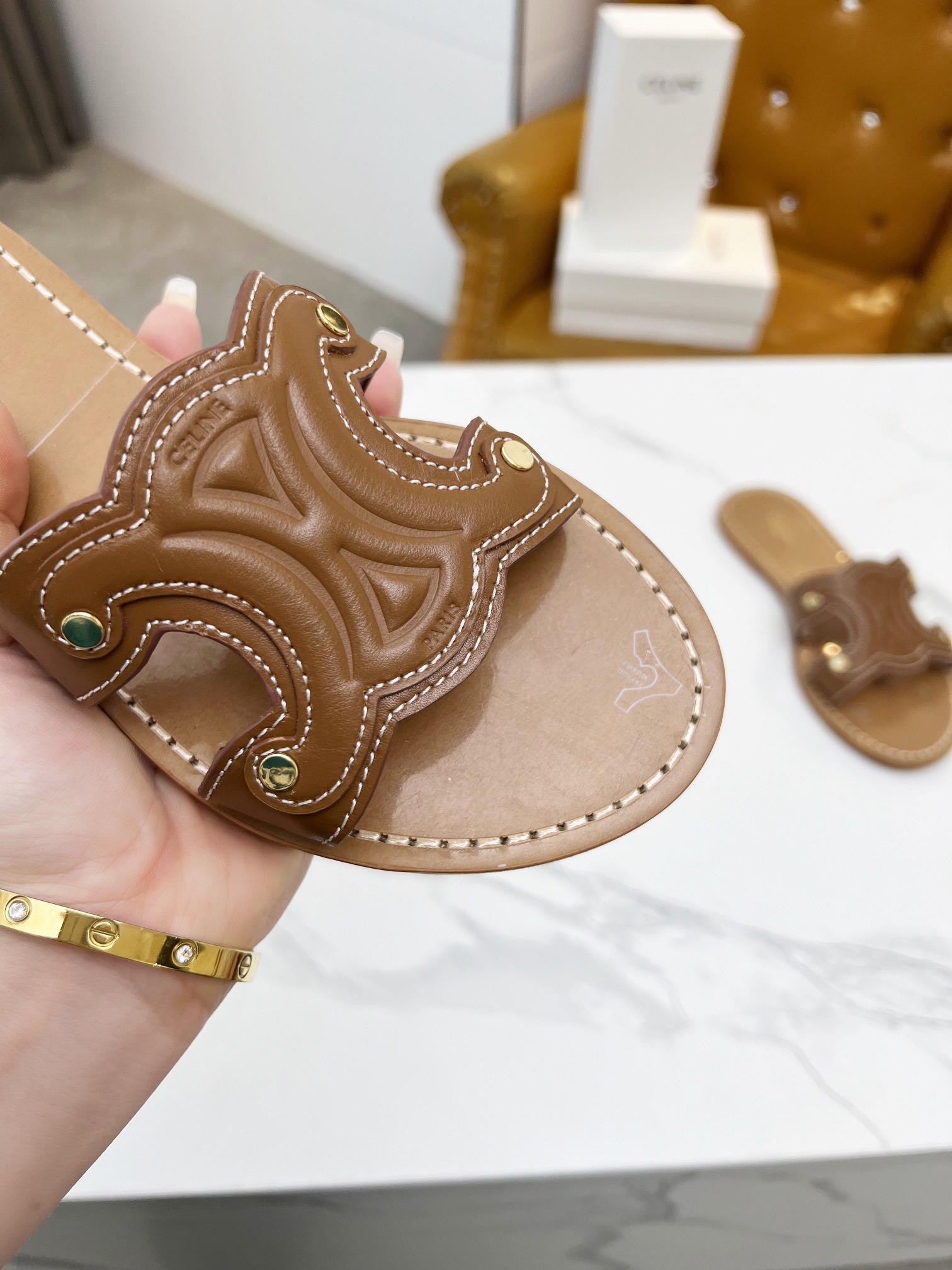 Women Top Quality C*eline shoes