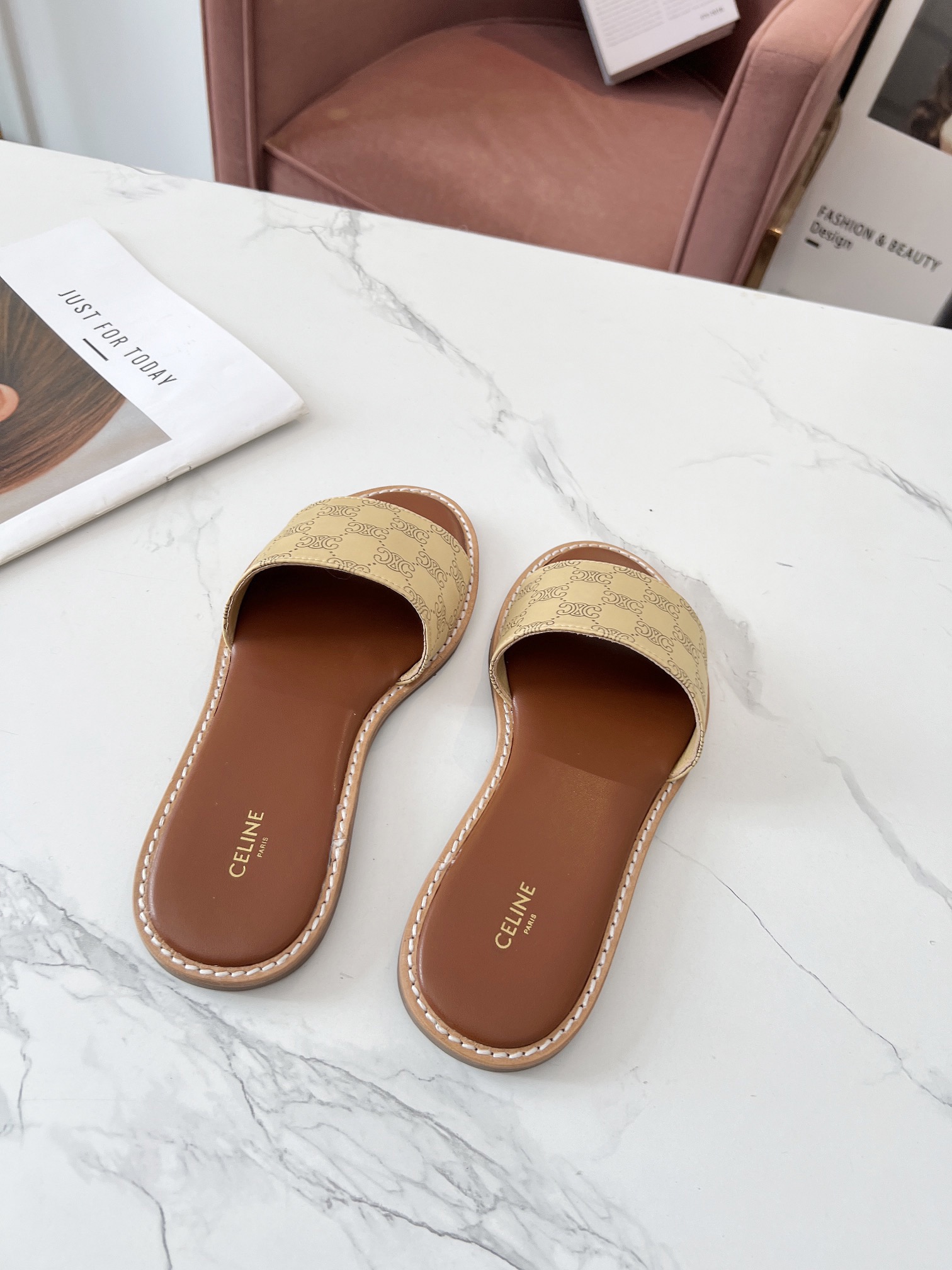 Women Top Quality C*eline shoes