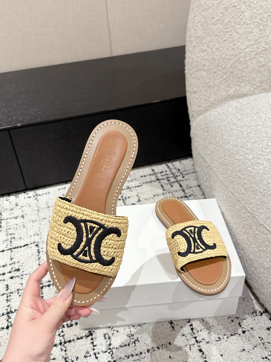 Women Top Quality C*eline shoes