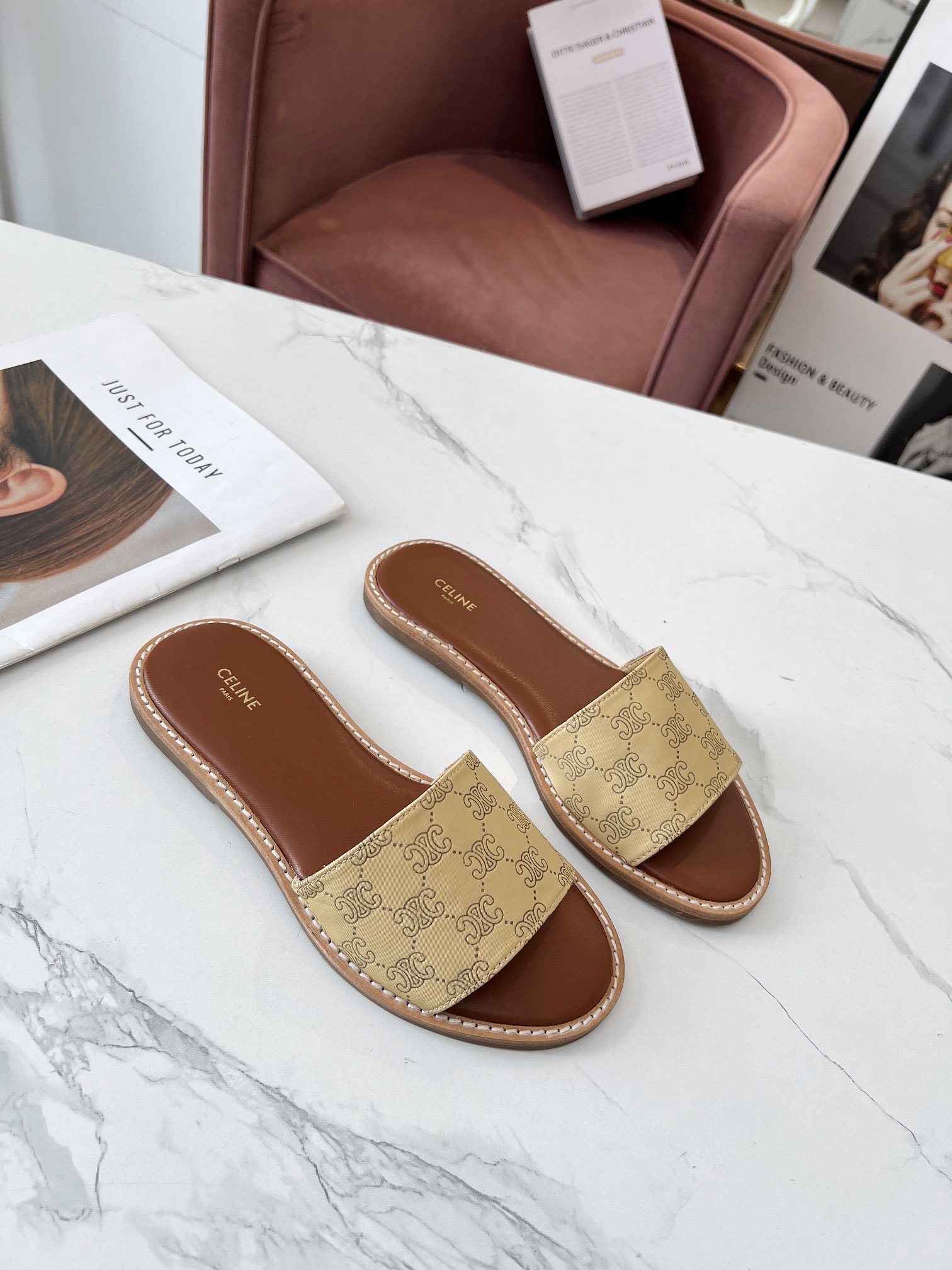 Women Top Quality C*eline shoes