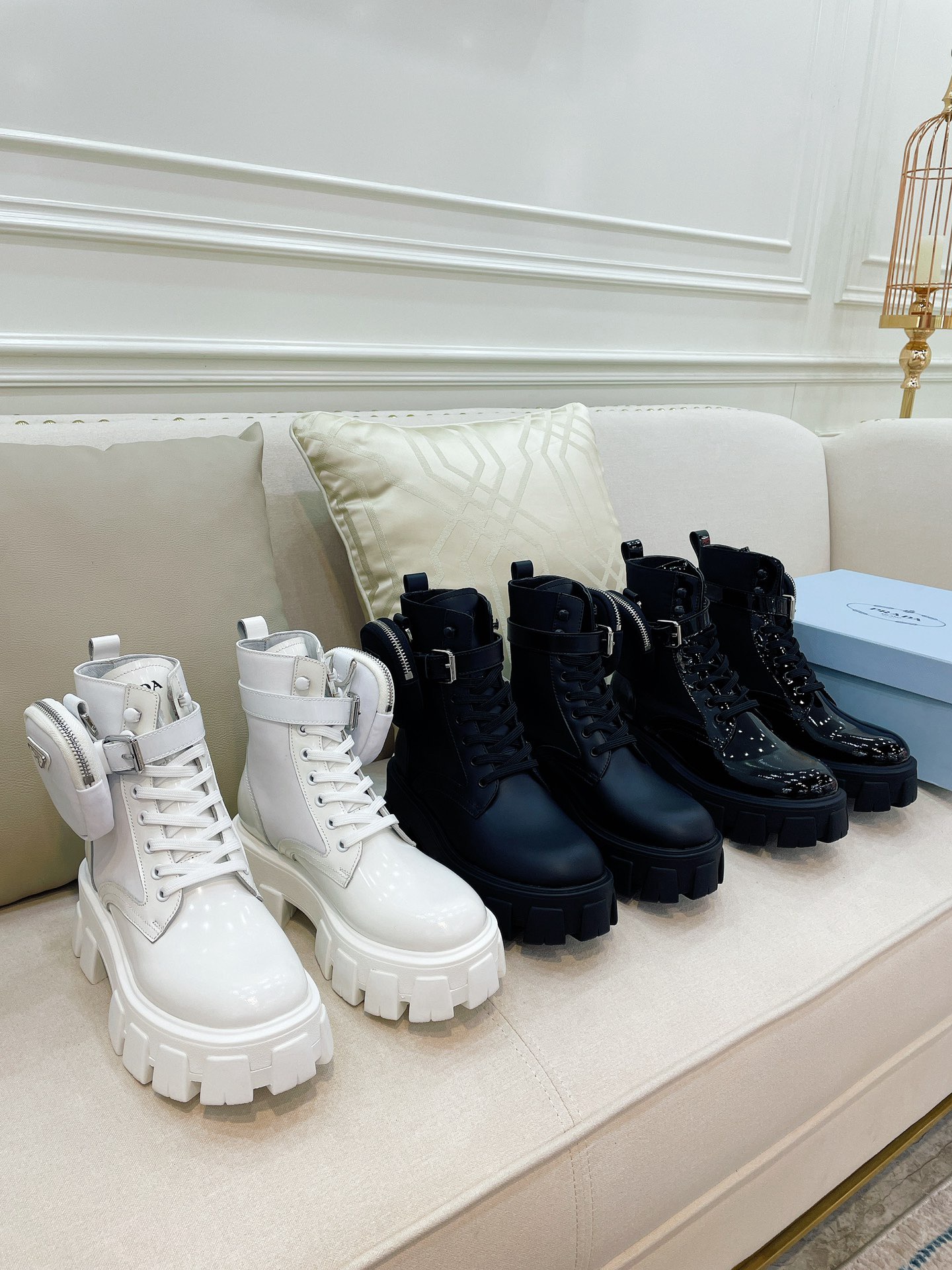 Women Top Quality P*rada shoes