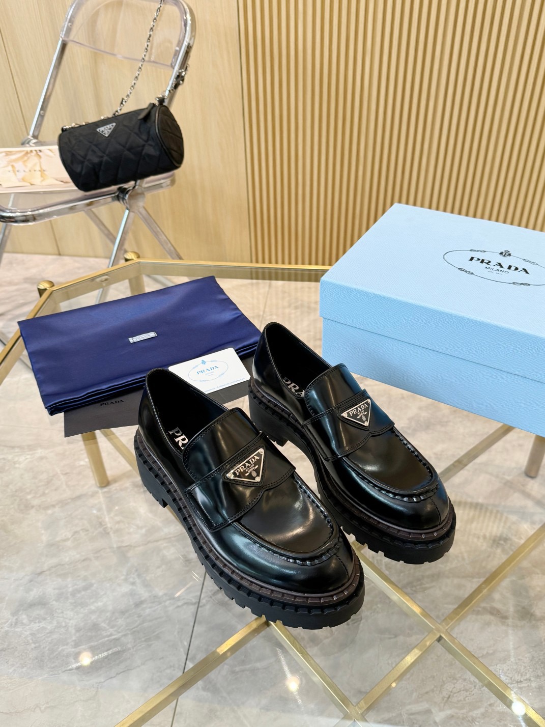 Women Top Quality P*rada shoes