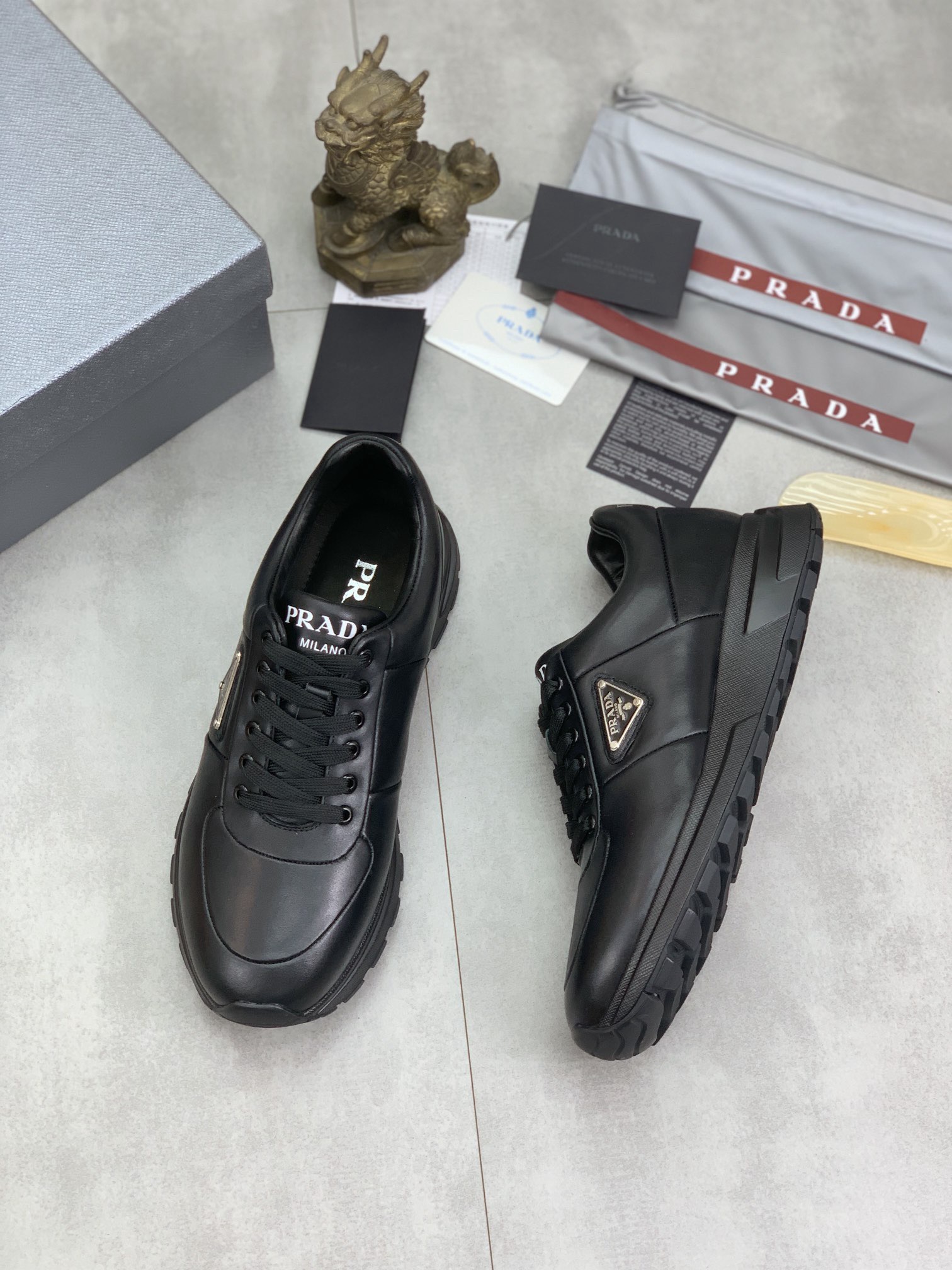 Women Men Top Quality P*rada shoes