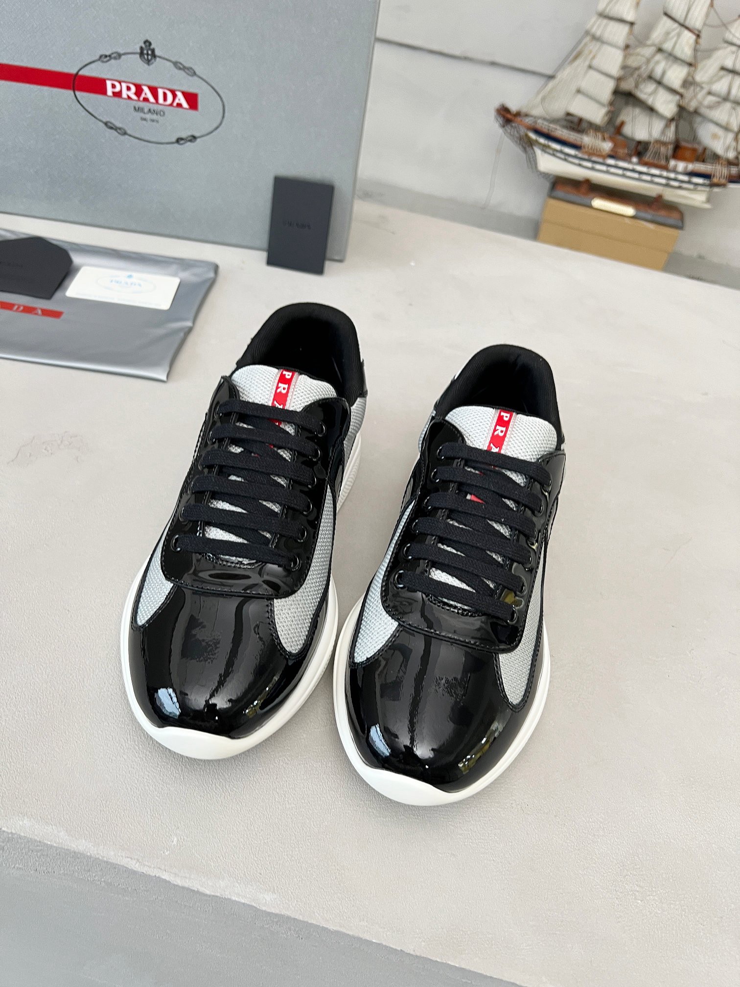 Women Men Top Quality P*rada shoes