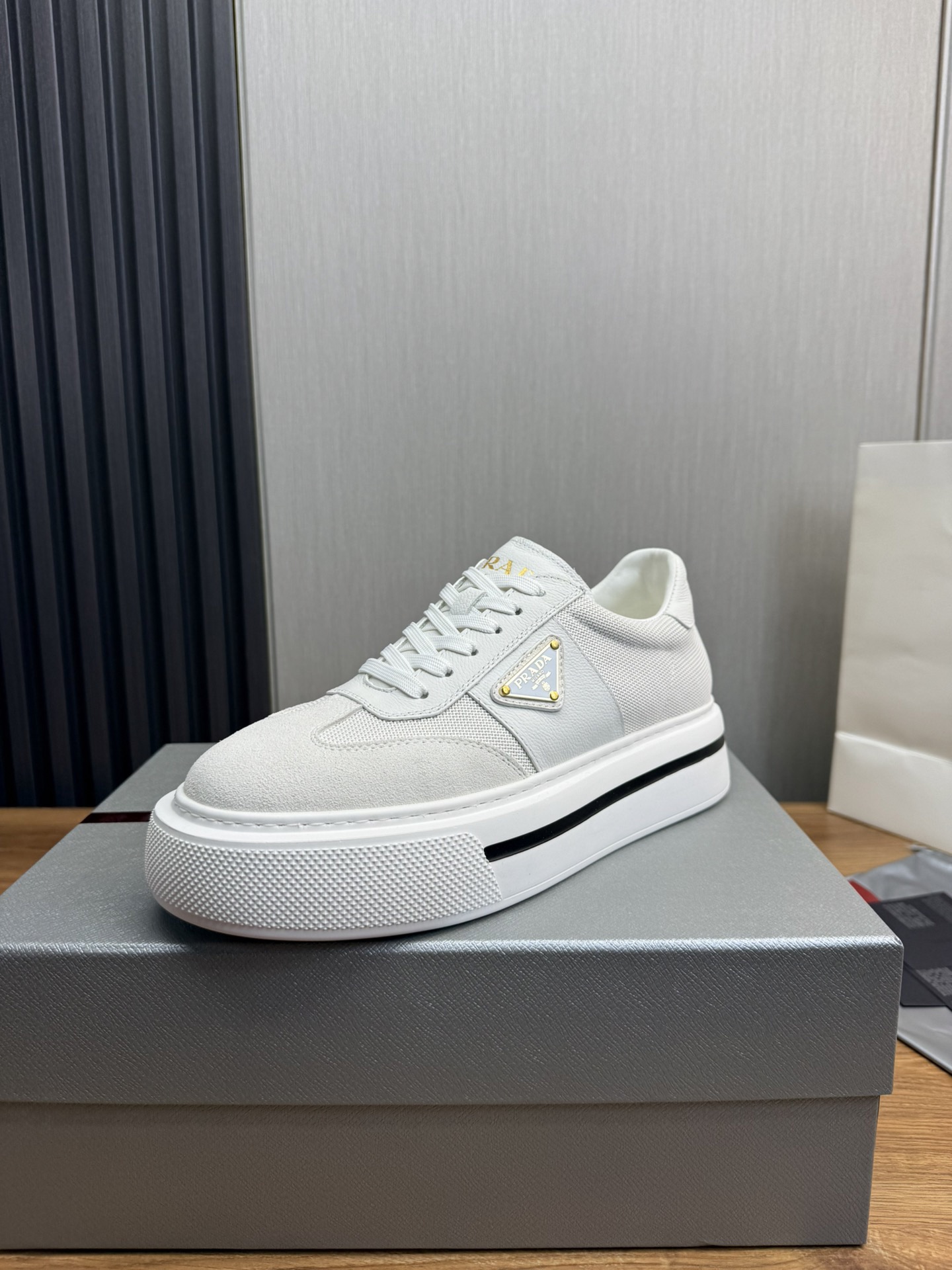 Women Men Top Quality P*rada shoes