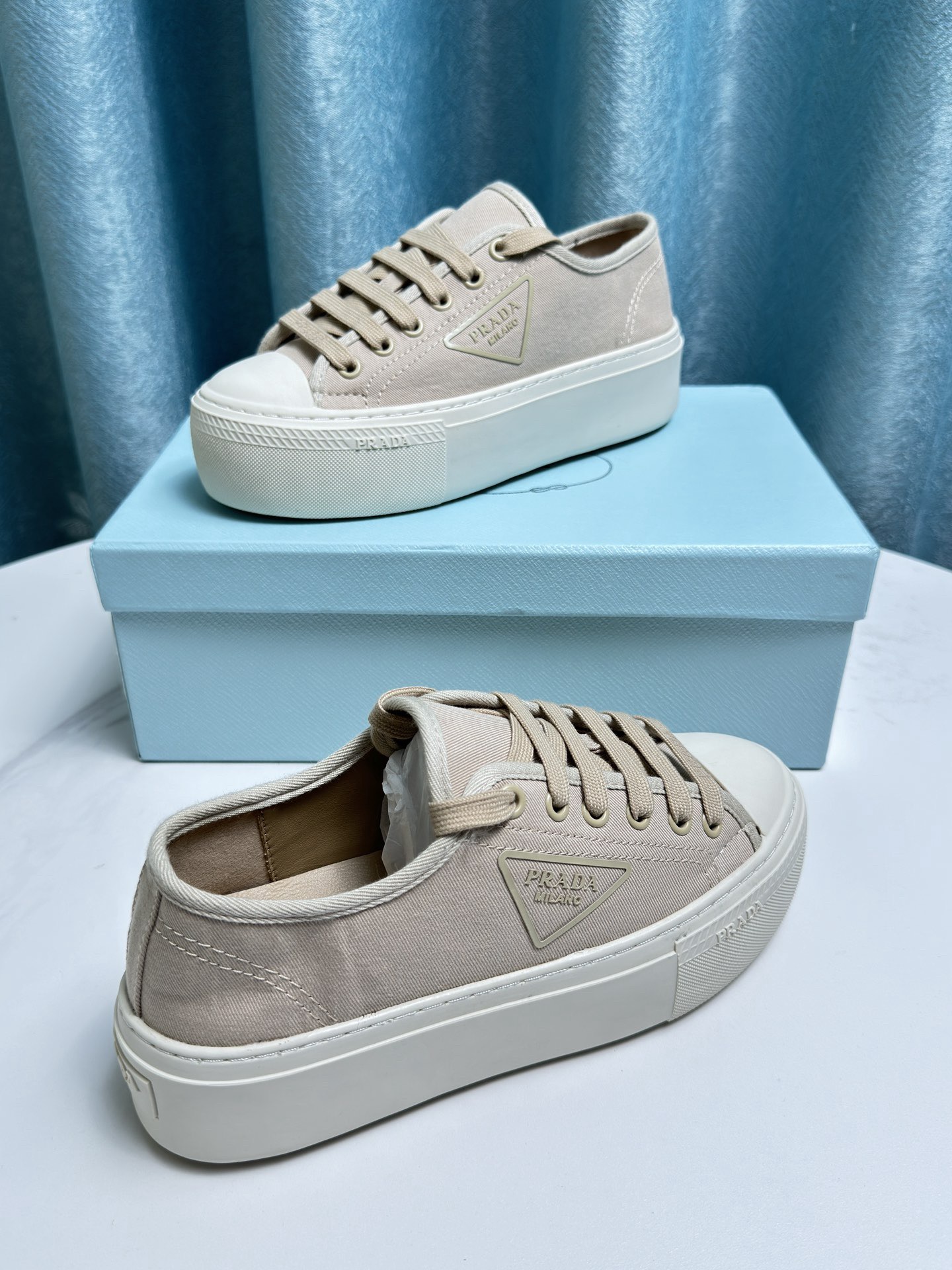 Women Men Top Quality P*rada shoes