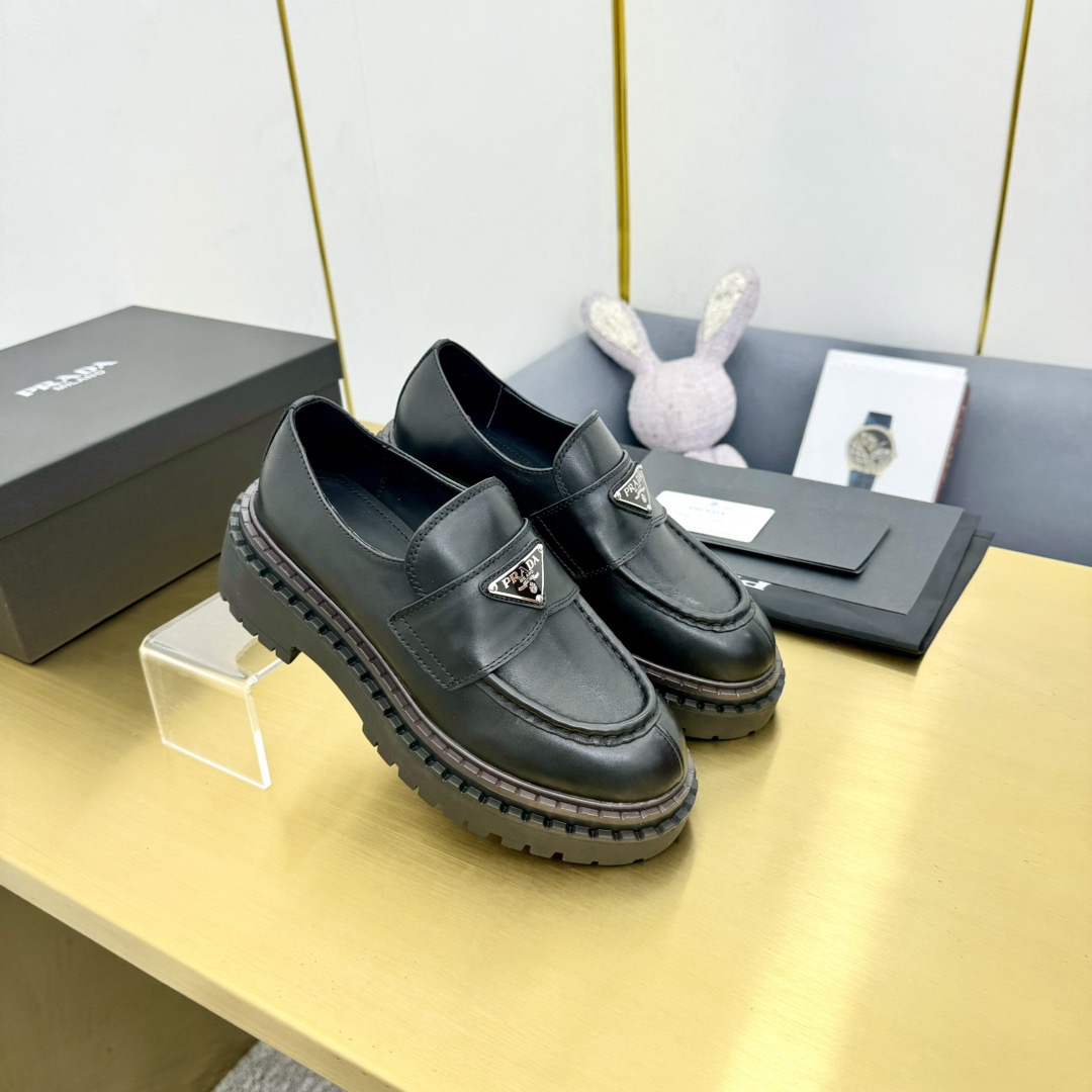 Women Men Top Quality P*rada shoes